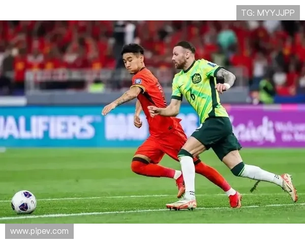 最近哪位足球明星重返赛场引发球迷热议与期待 最近哪位足球明星重返赛场引发球迷热议与期待