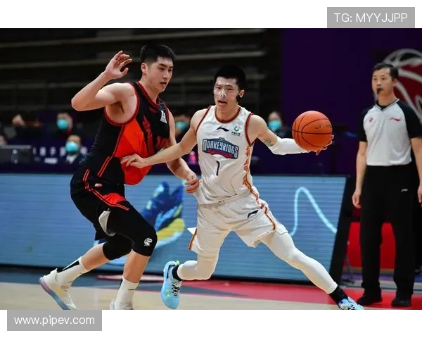 南京篮球队在篮球团队协作排行榜中荣登第九名展现出色团队精神与默契配合